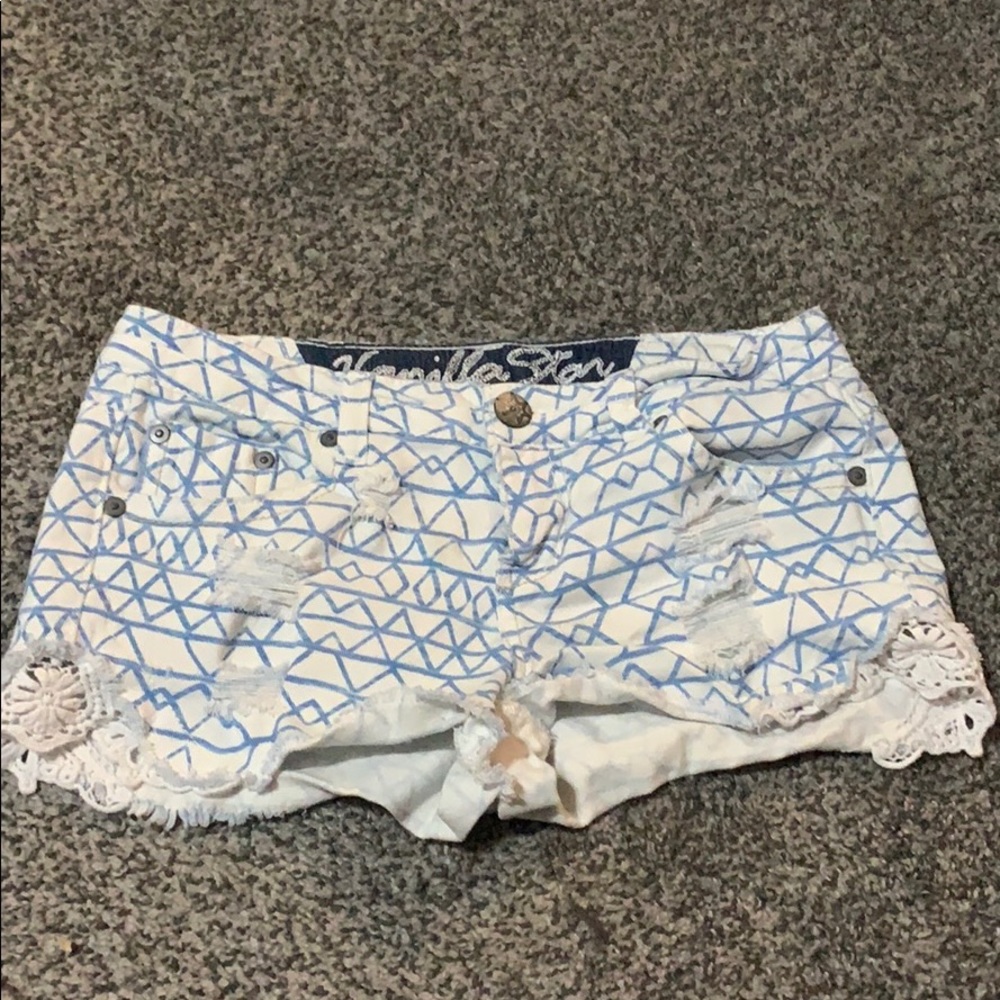 Vanilla star print shorts